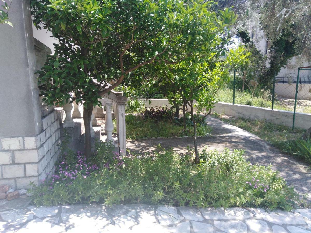 Apartments Mrvaljevic Petrovac Exterior photo